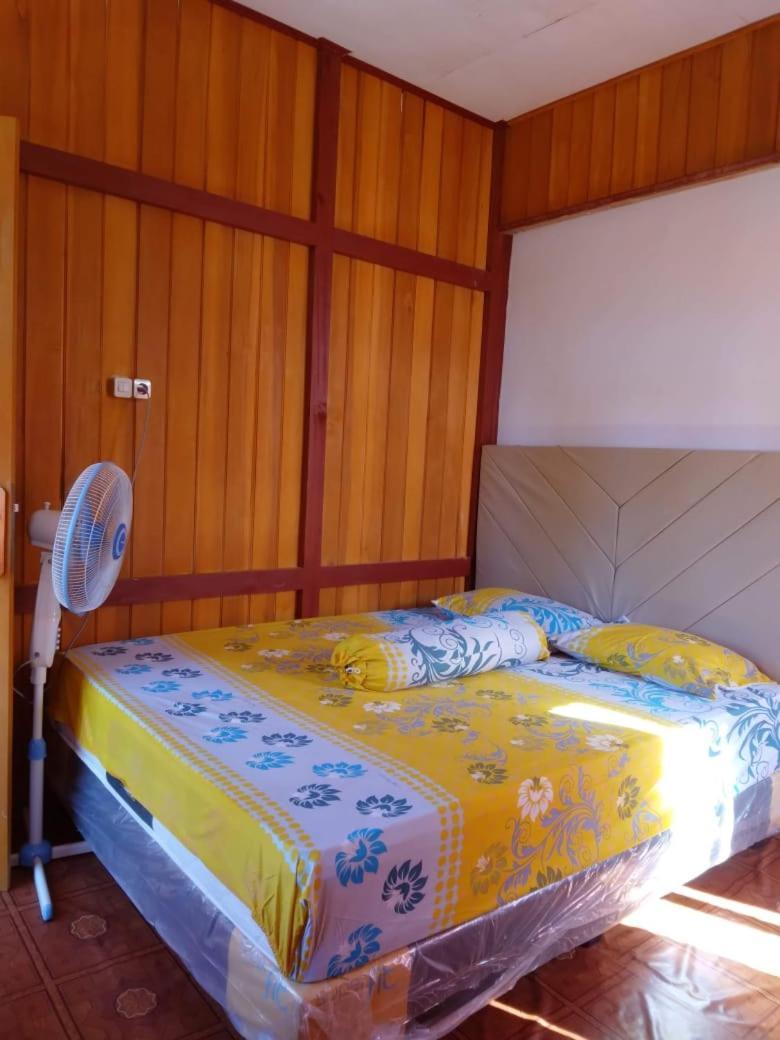 Bunaken Guesthouse Exteriör bild