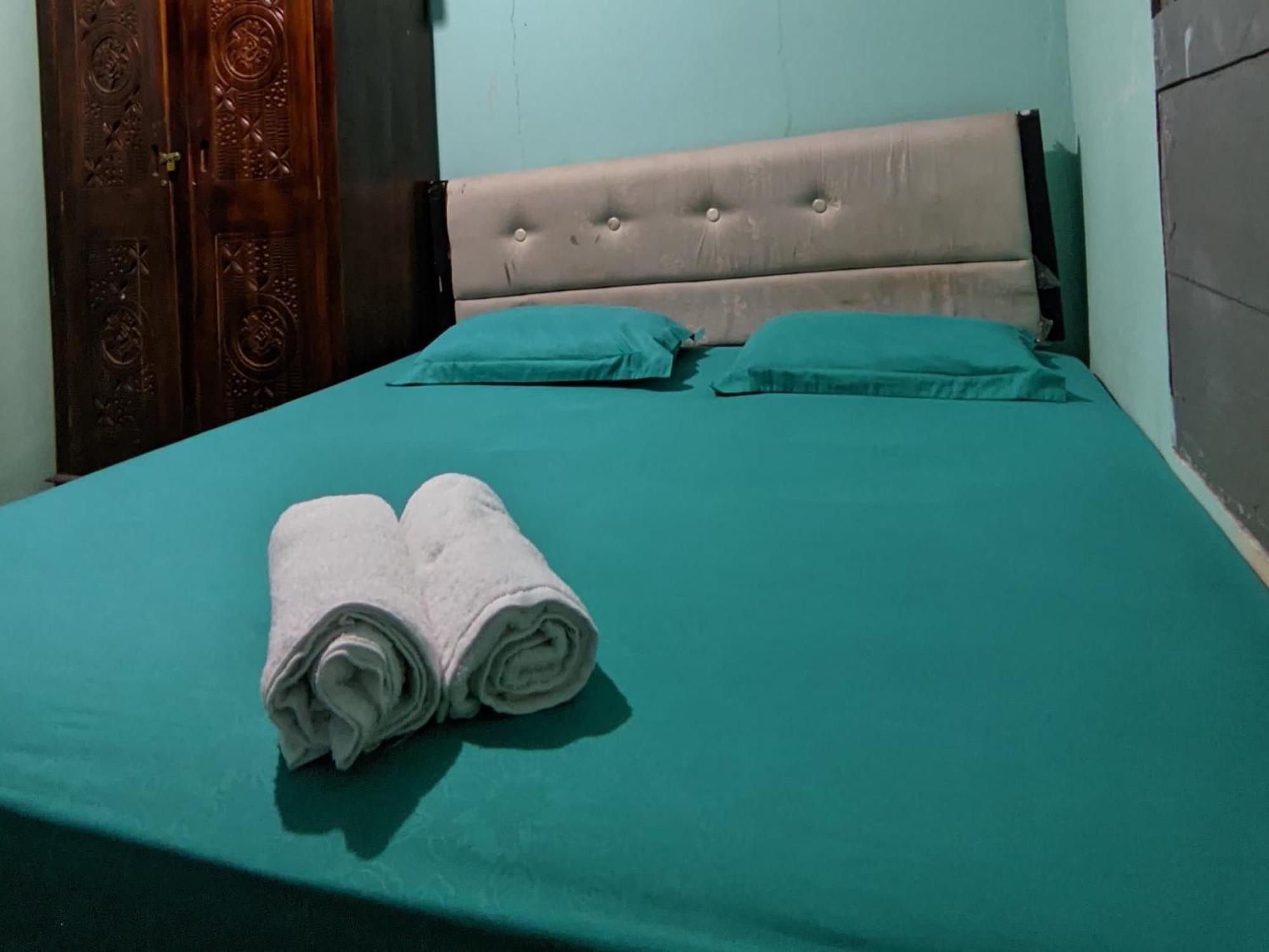 Bunaken Guesthouse Rum bild